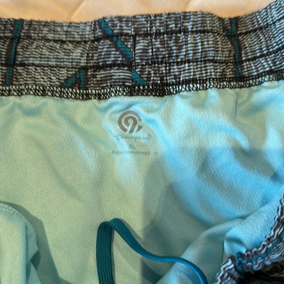 Champion running shorts - Picture 3 of 4